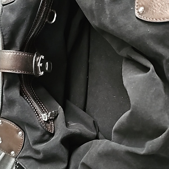 Louis Vuitton Logo Mahina XL Hobo - Picture 11 of 15